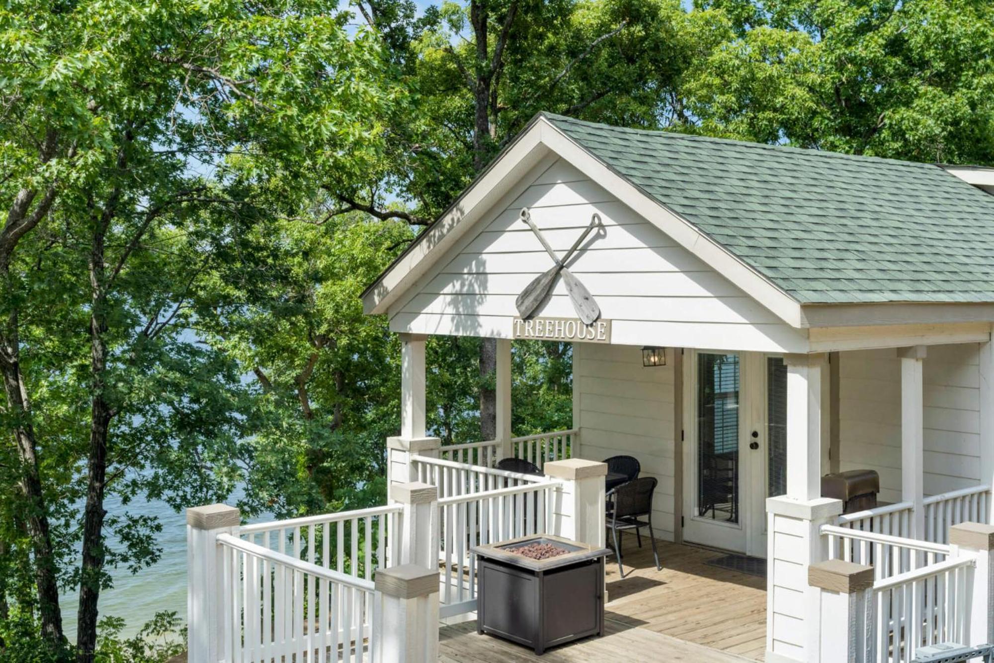 Crosstimbers Marina And Cottages Sperry Екстер'єр фото