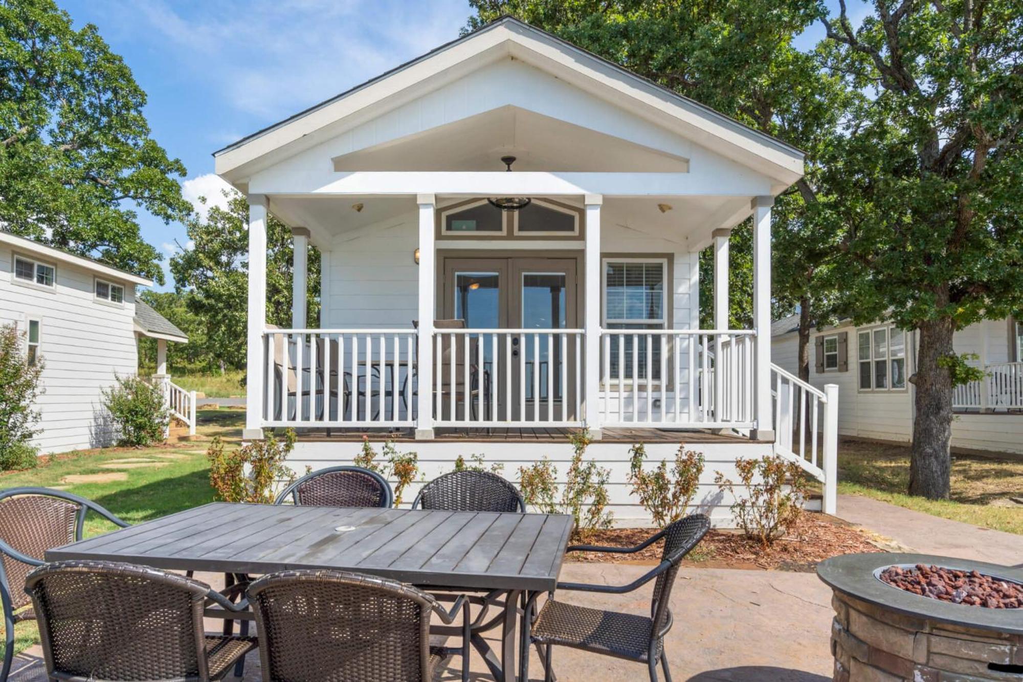 Crosstimbers Marina And Cottages Sperry Екстер'єр фото