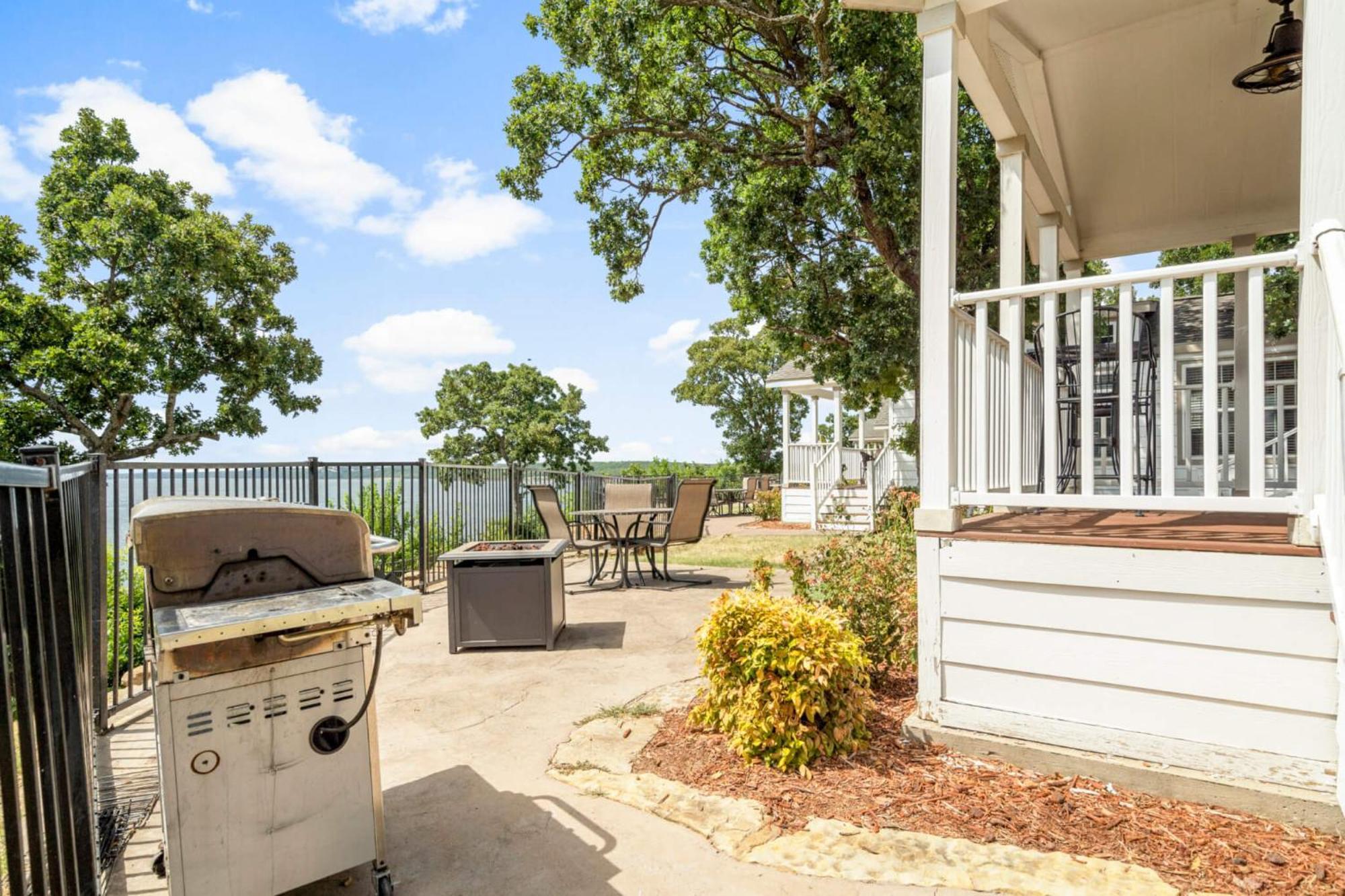 Crosstimbers Marina And Cottages Sperry Екстер'єр фото
