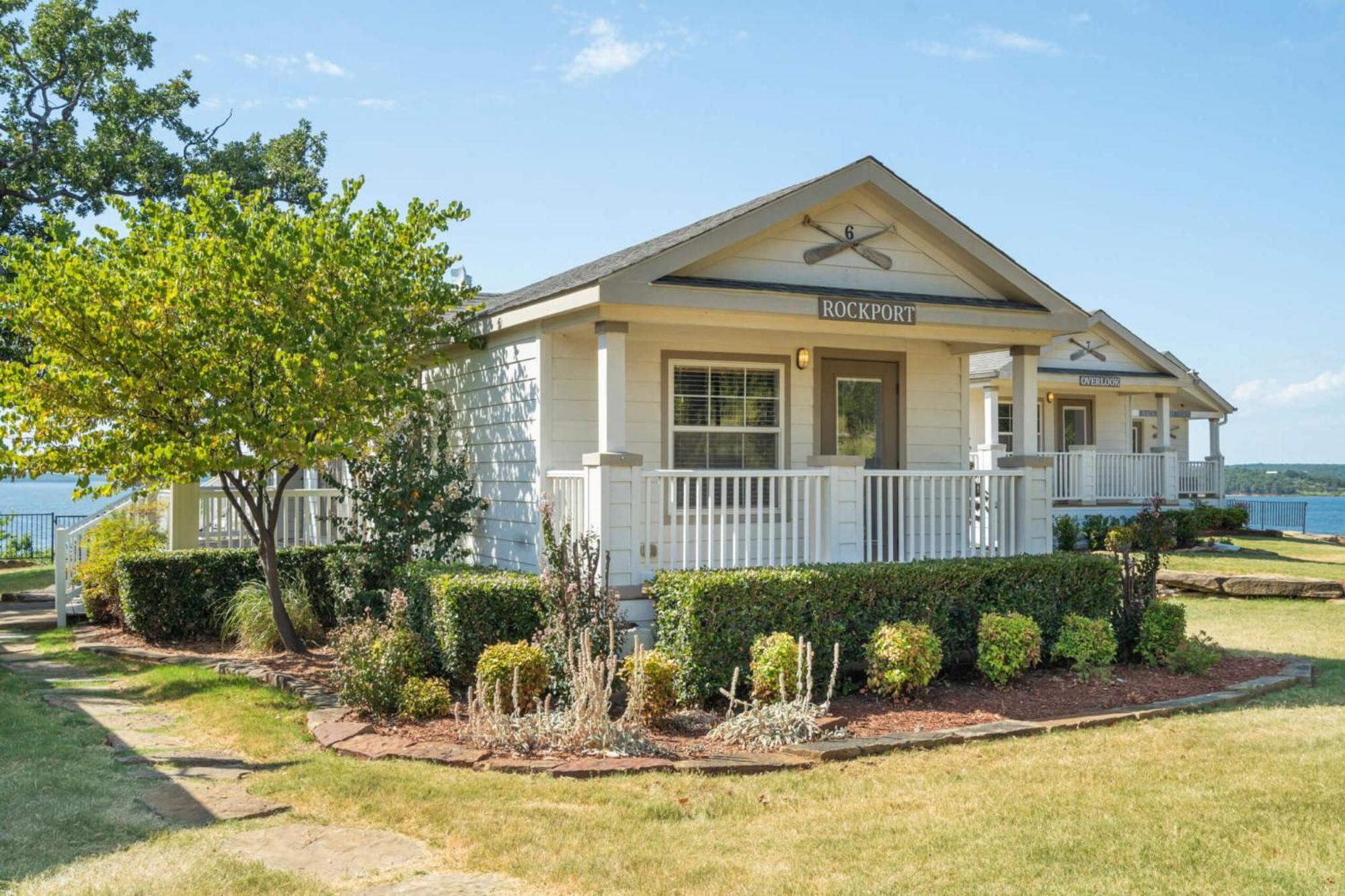 Crosstimbers Marina And Cottages Sperry Екстер'єр фото